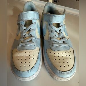 Nike Kids Light Blue and Cream Sneakers